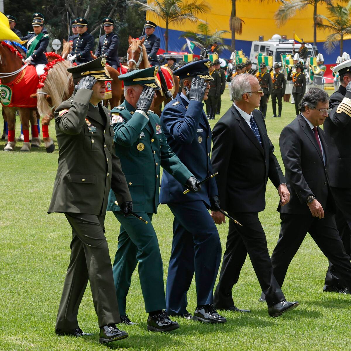 Más de 60 oficiales saldrán de la Policía Nacional en las próximas horas, confirma Mindefensa