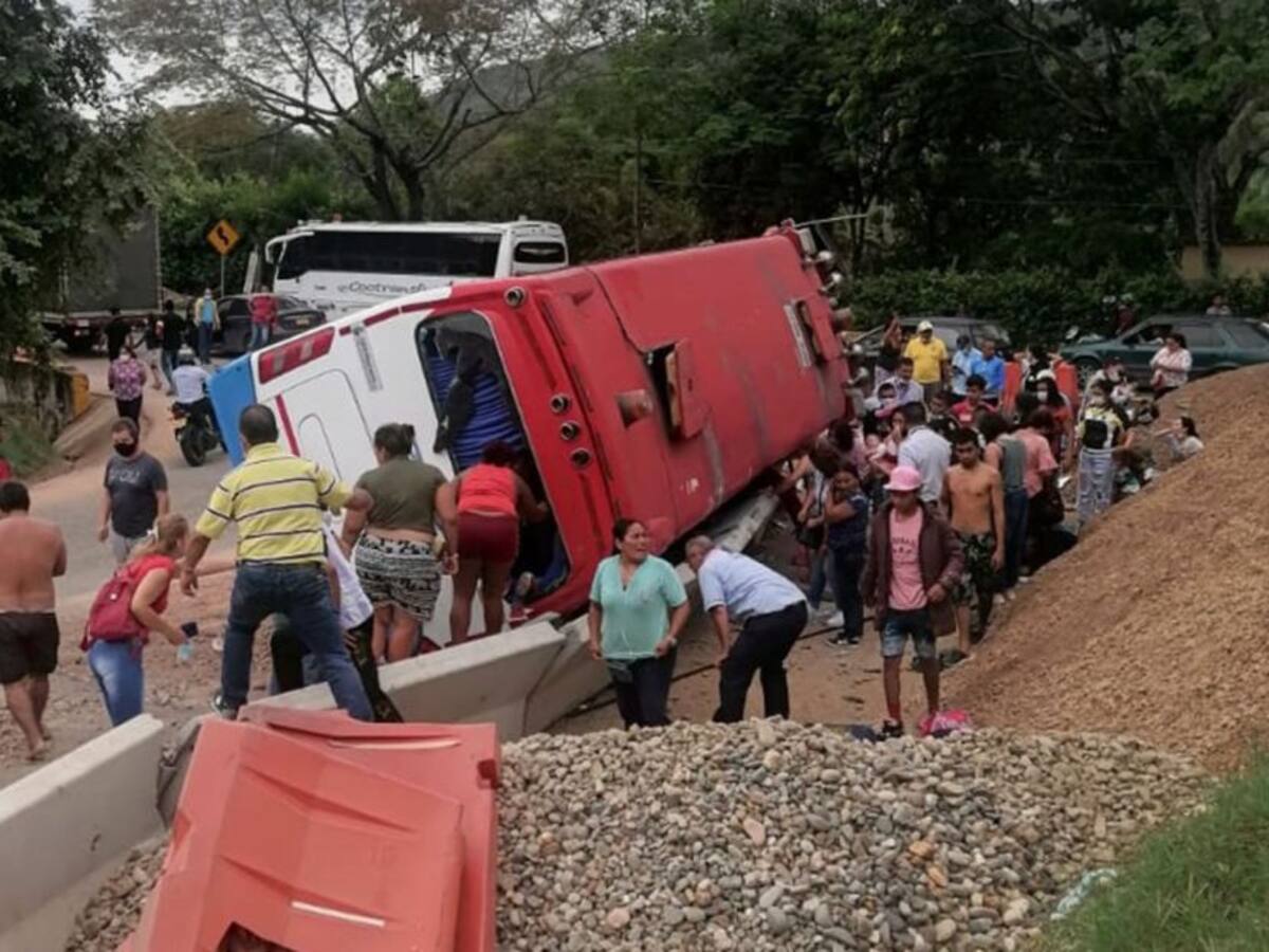 Veinticinco heridos en accidente de tránsito en Melgar, Tolima