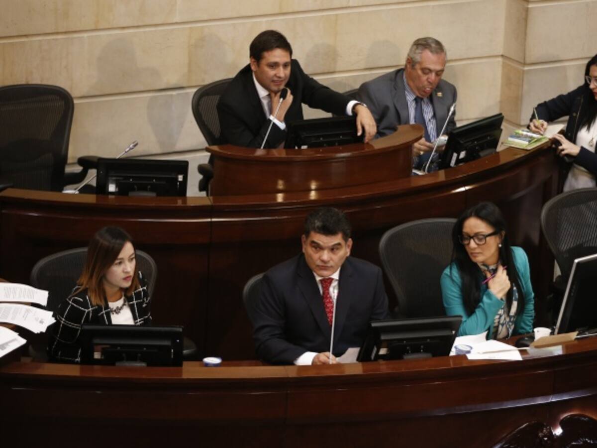 Niegan intervención a procurador y defensa de Pretelt en Senado