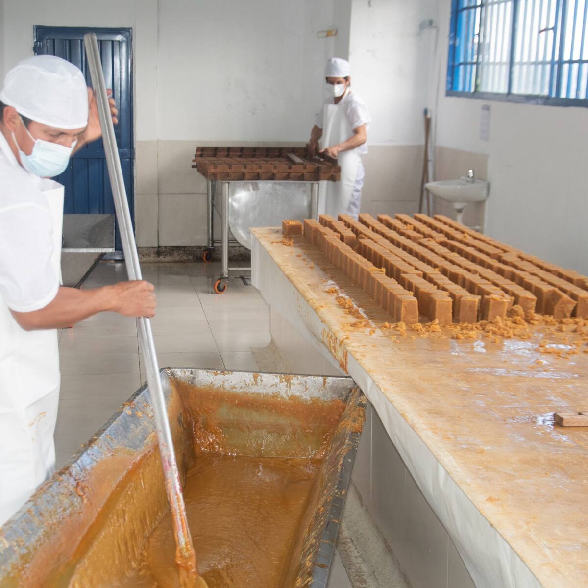 El Huila define primeras acciones para frenar la falsificación de panela