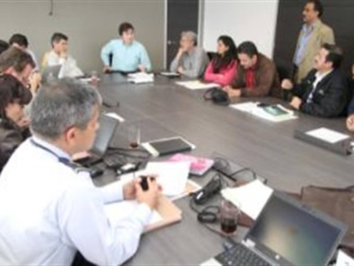 Gobierno y controladores aéreos logran acuerdo para levantar la “Operación Reglamento”