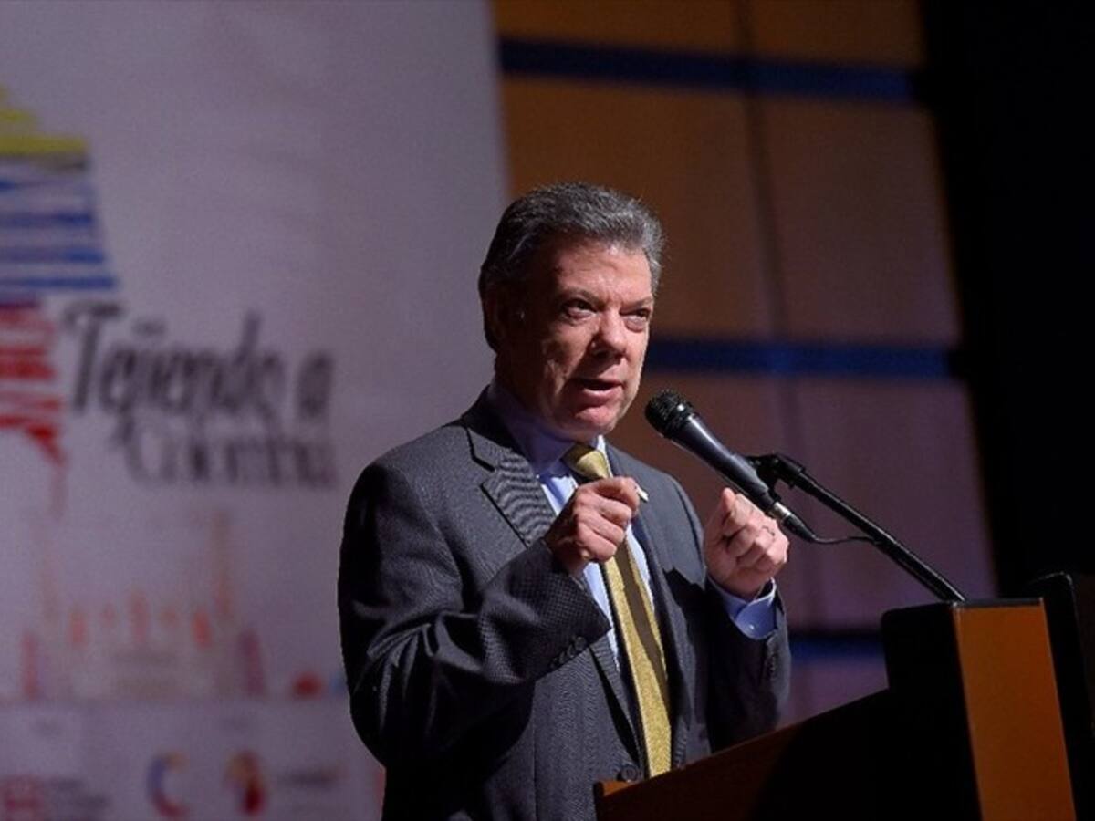 Presidente Santos lamenta salida de EE.UU del Acuerdo de París