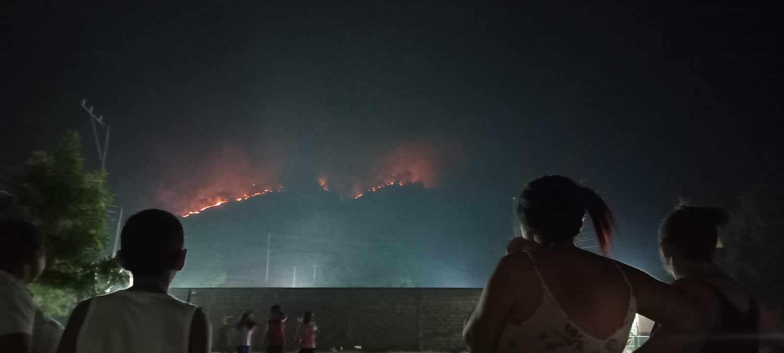 Incendio en Zona Bananera . Cortesía Lino Pereira