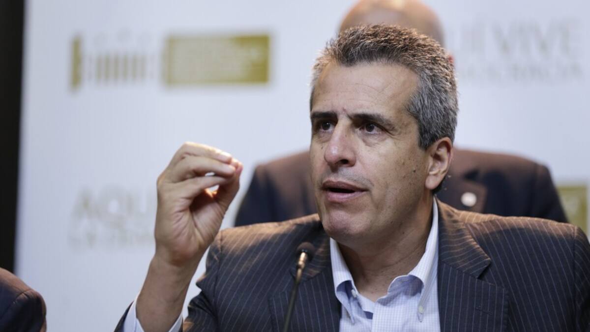 MinInterior abre la puerta a que grupo de Julián Bedoya llegue al Gobierno