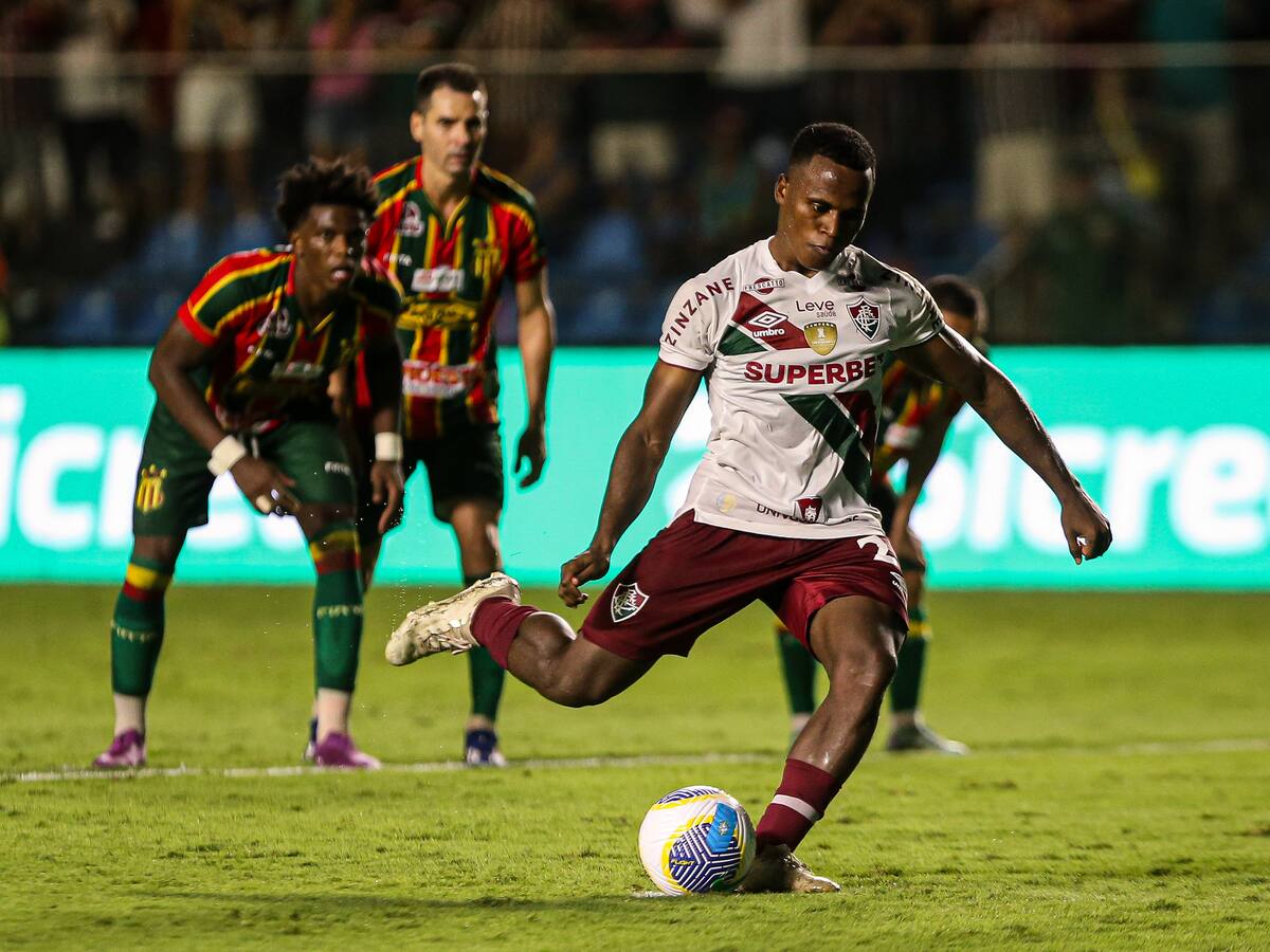 Jhon Arias marca en la victoria de Fluminense por la Copa de Brasil