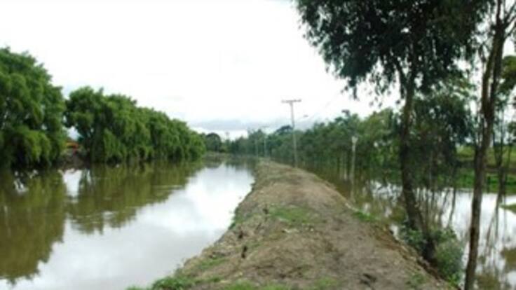 Fue taponado el boquete del río Bogotá en la vía Suba - Cota