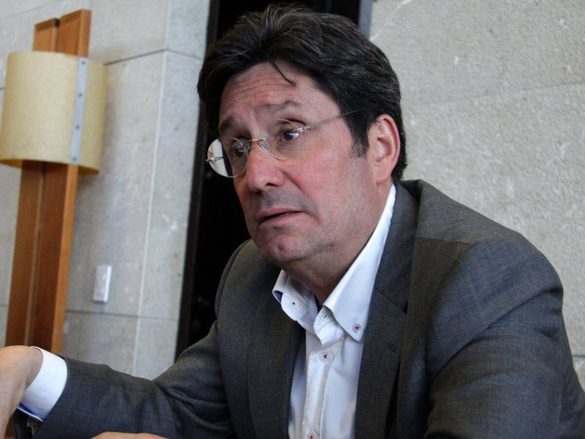 "La crisis por coronavirus es muy grande, va para largo": Santos