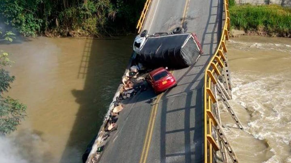 Puente del Alambrado que une Quindío y Valle del Cauca estará listo en octubre