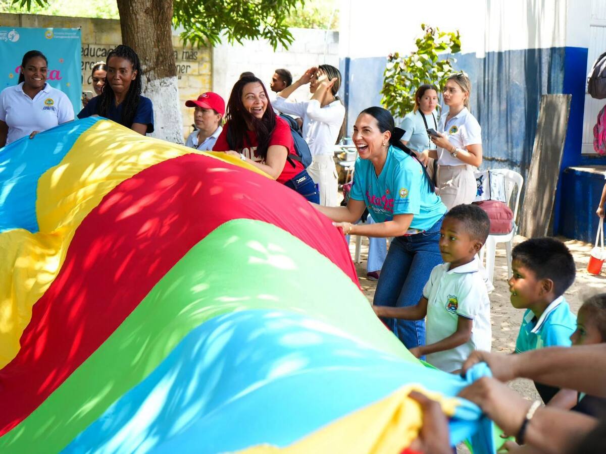 Gestora Social, Liliana Majana, lidera jornada integral en Arroyo Grande