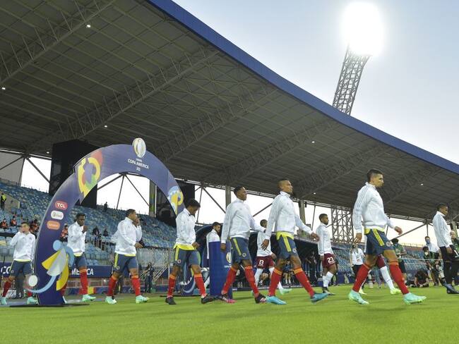 Selección Colombia sale al campo para enfrentar a Venezuela