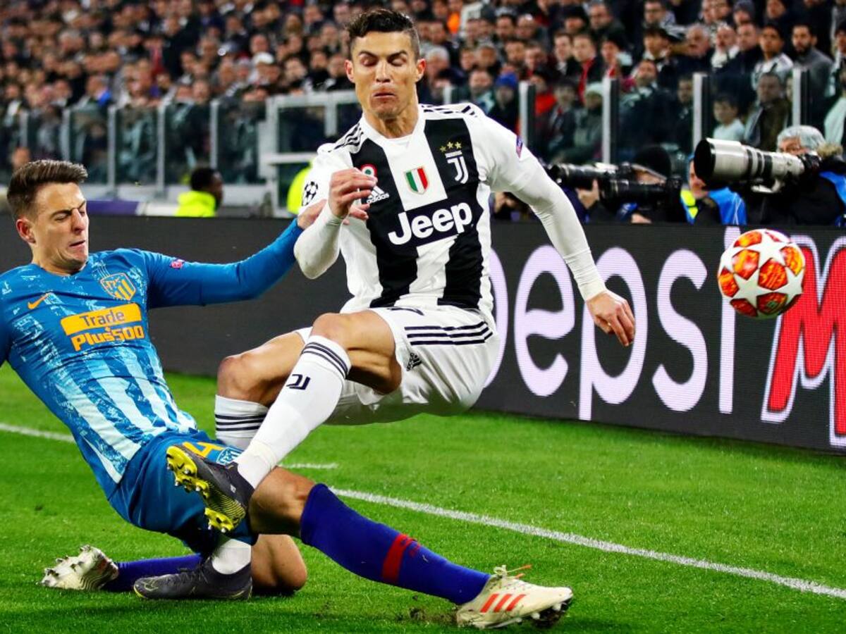 Santiago Arias sería compañero de Cristiano Ronaldo en Manchester United