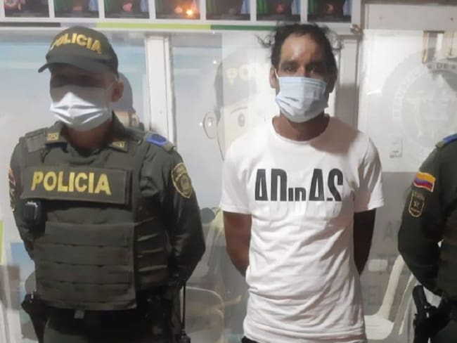 Alias ´Moe´, fue capturado en poder de un arma de fuego en el sector Ricaurte del barrio Olaya Herrera