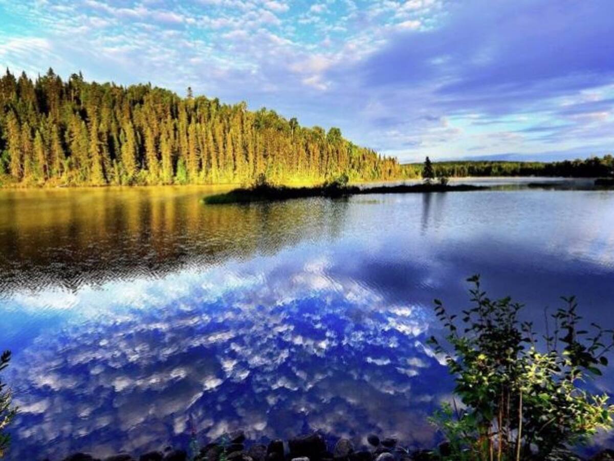 El cambio climático amenaza con borrar el azul de los lagos