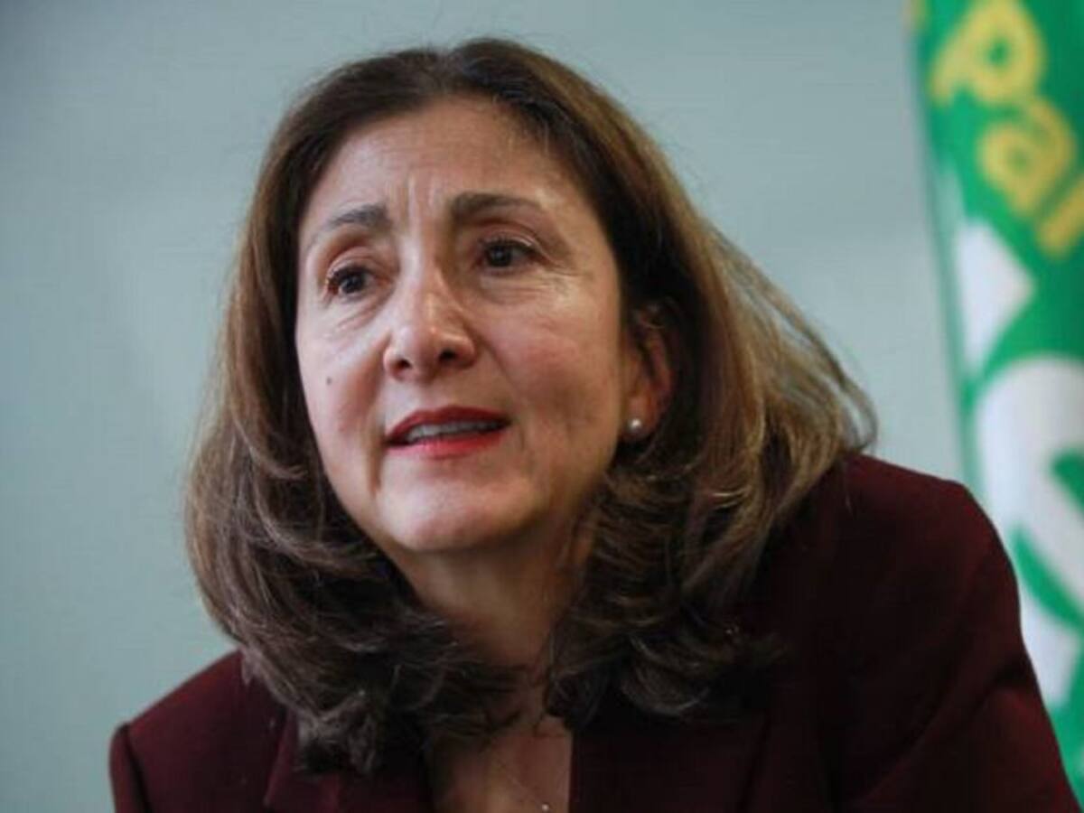 Las preguntas que dejó el retiro de Betancourt de la Centro Esperanza