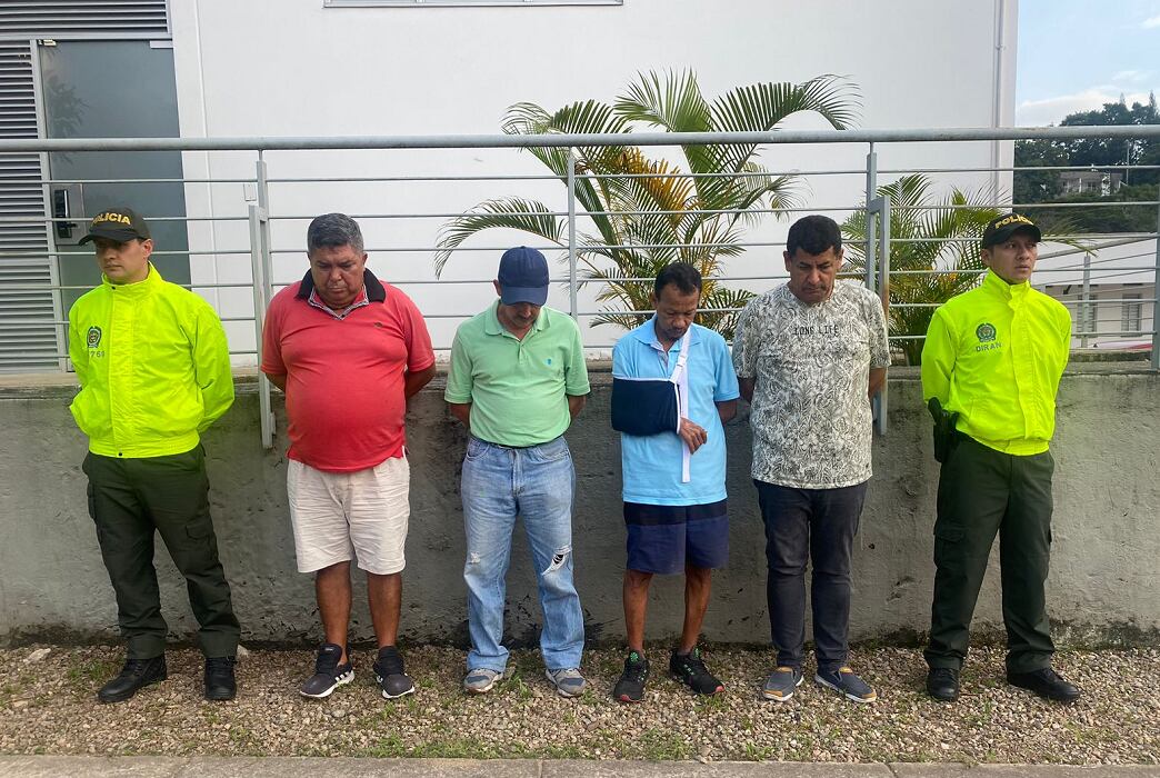 La policía y la DEA desarticularon banda que suministraba químicos para procesamiento de Cocaína