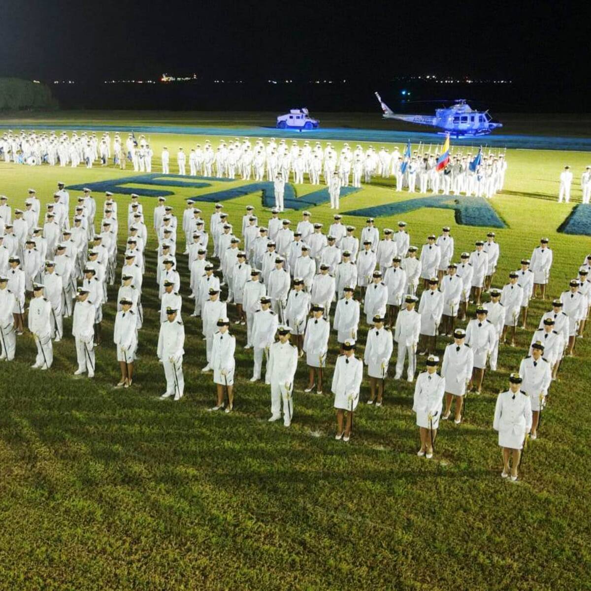 Un grupo de 135 oficiales se graduaron en la Escuela Naval de Cartagena
