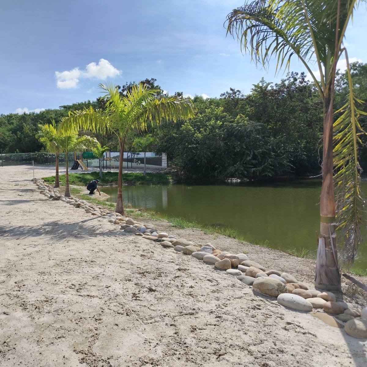 Detienen construcción de playa artificial en una laguna protegida de Ricaurte, Cundinamarca