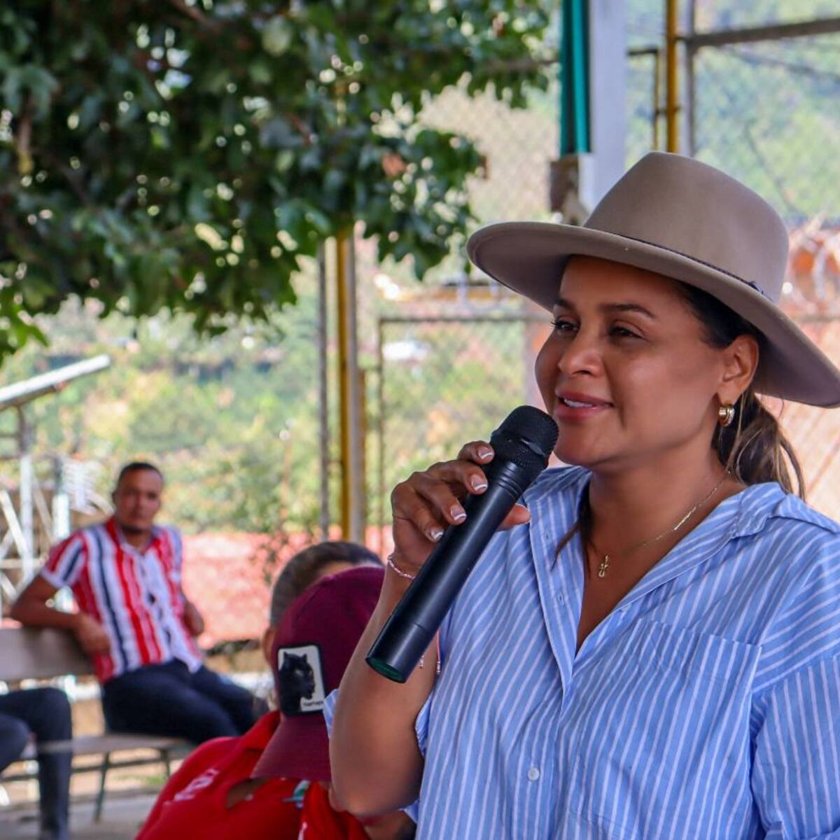 “Tengo enemigos políticos muy poderosos”: Alcaldesa de Rioblanco