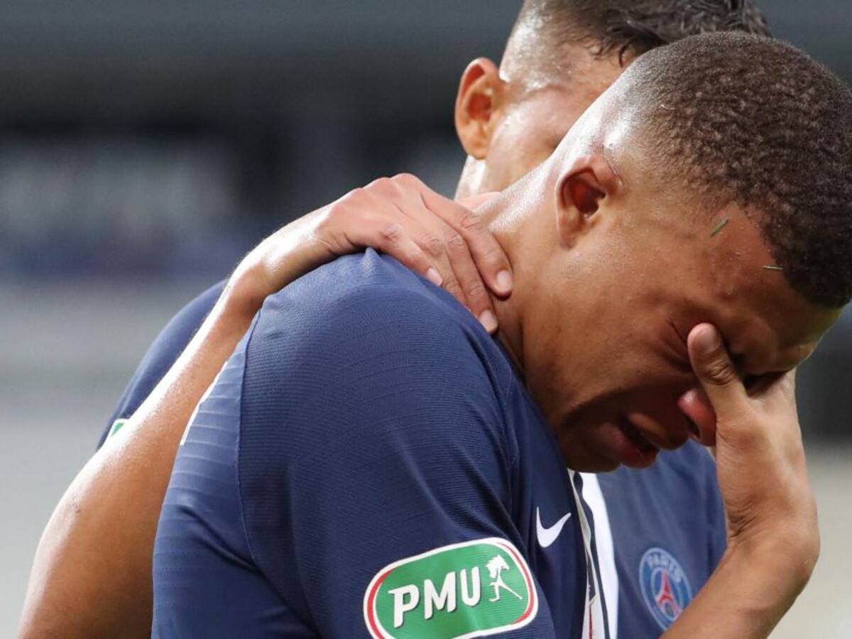 Un “Fuerte esguince en el tobillo” pone en duda a Mbappé para la Champions