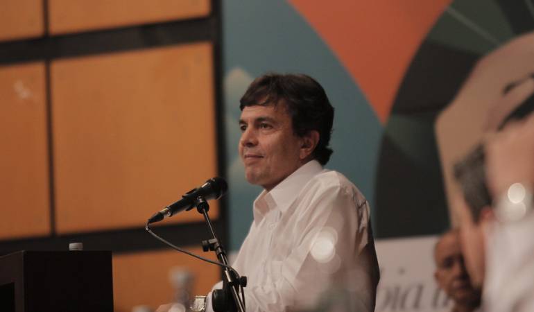 Roberto Vélez