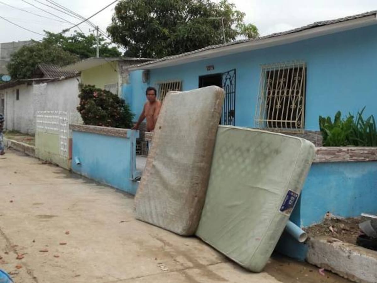 Familias en Barranquilla dicen que lo perdieron todo tras aguacero