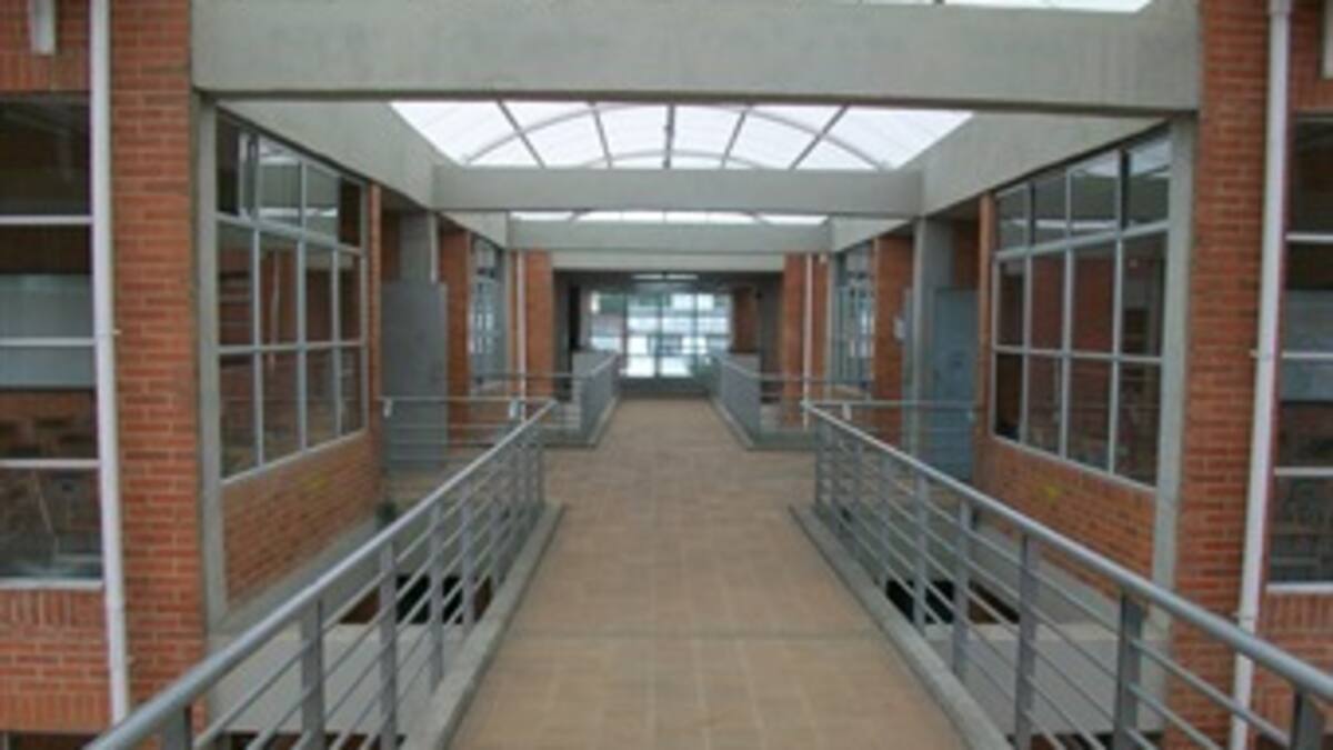 Personería advierte falta de seguro para 800.000 estudiantes de colegios distritales
