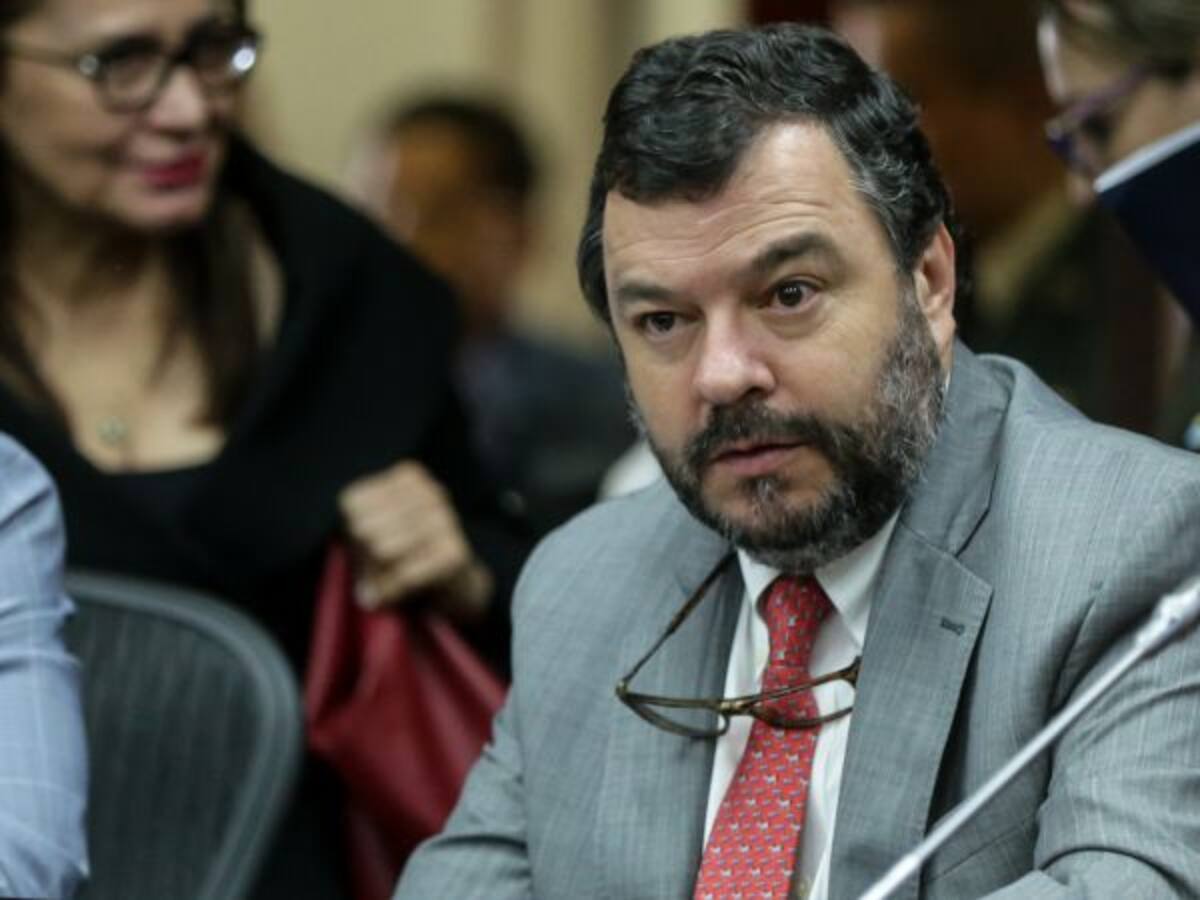 Defensoría pide no limitar la interrupción voluntaria de embarazo