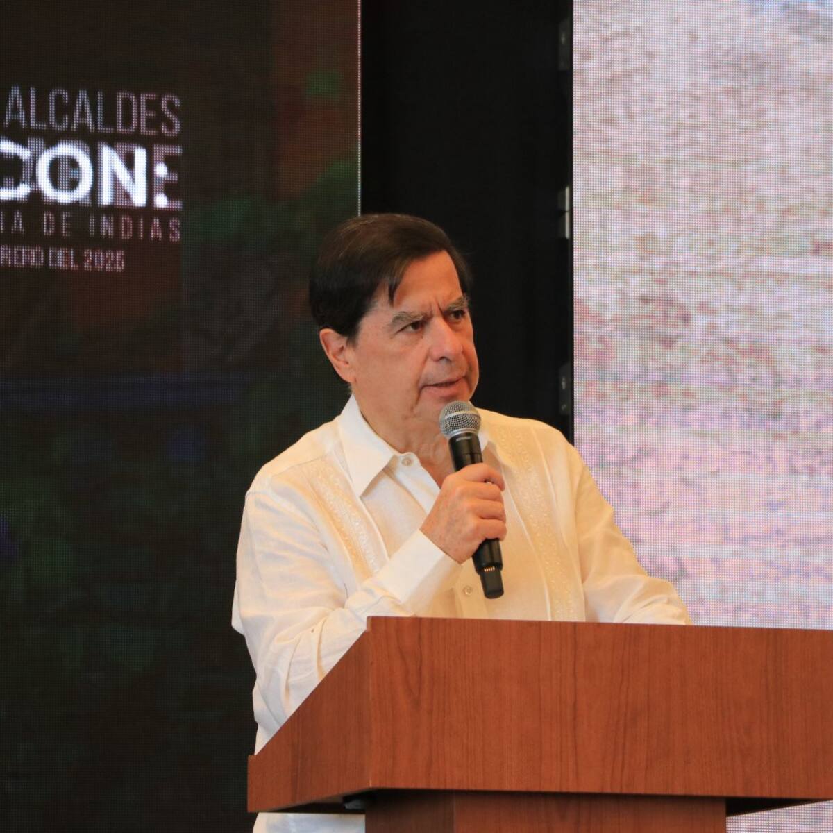 La carta del exministro Cristo para el Frente Amplio: “No puede ser una simple coalición mecánica”