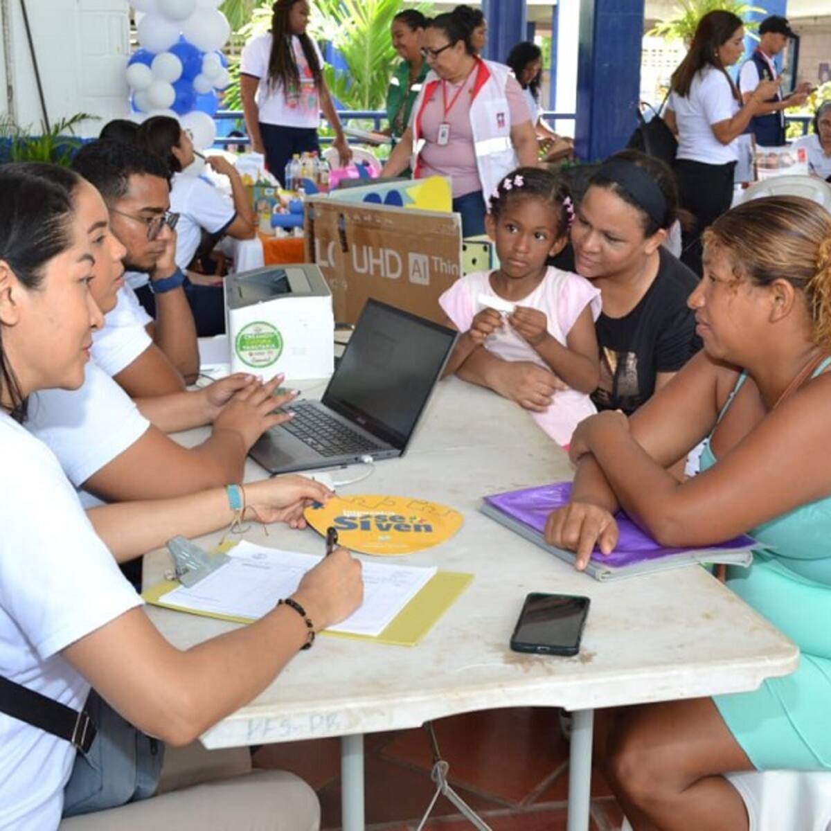 578 personas recibieron atención integral en ‘Gobierno al barrio’ en Ciudadela 2000