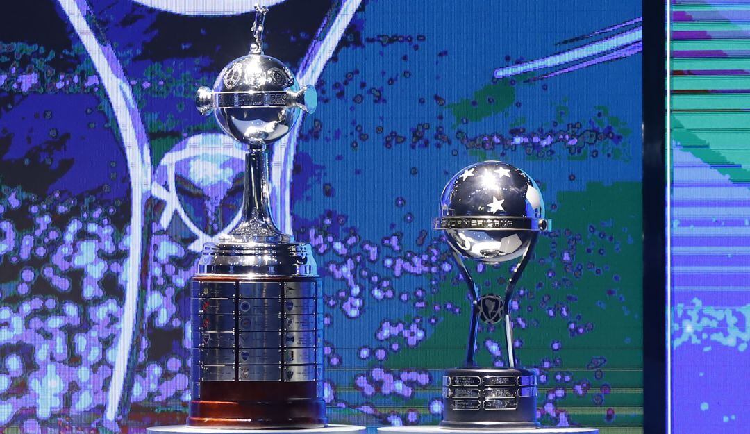 Trofeos Copa Libertadores y Sudamericana