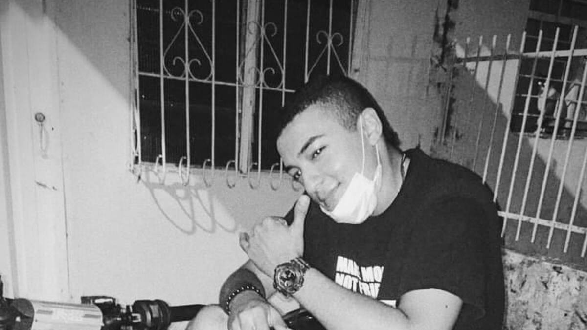 Intentó cambiar un bombillo en su casa y murió electrocutado