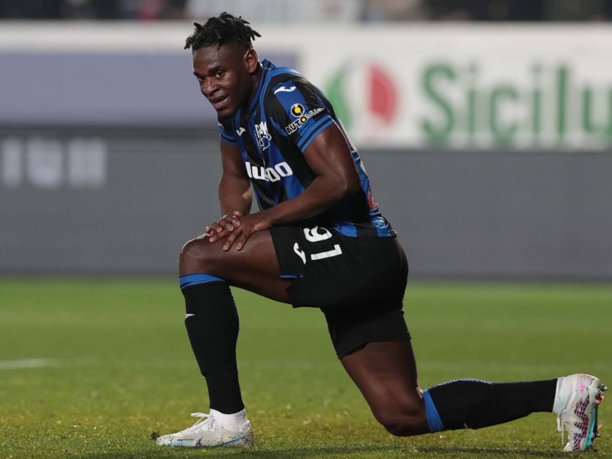 Histórico equipo de Inglaterra reactivaría interés en Duván Zapata: la oferta