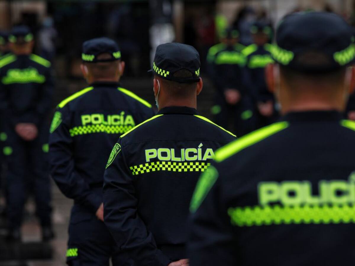 En Puerto Libertador, Córdoba, un policía arrastró del pelo a una mujer