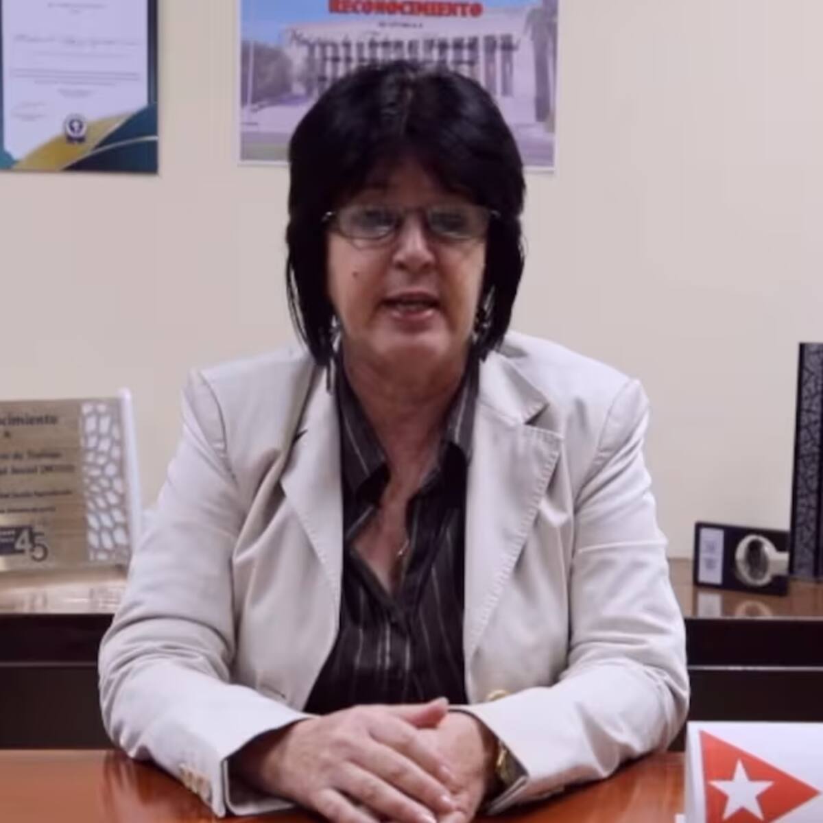 Ministra cubana renuncia tras asegurar que en la isla “no hay mendigos”