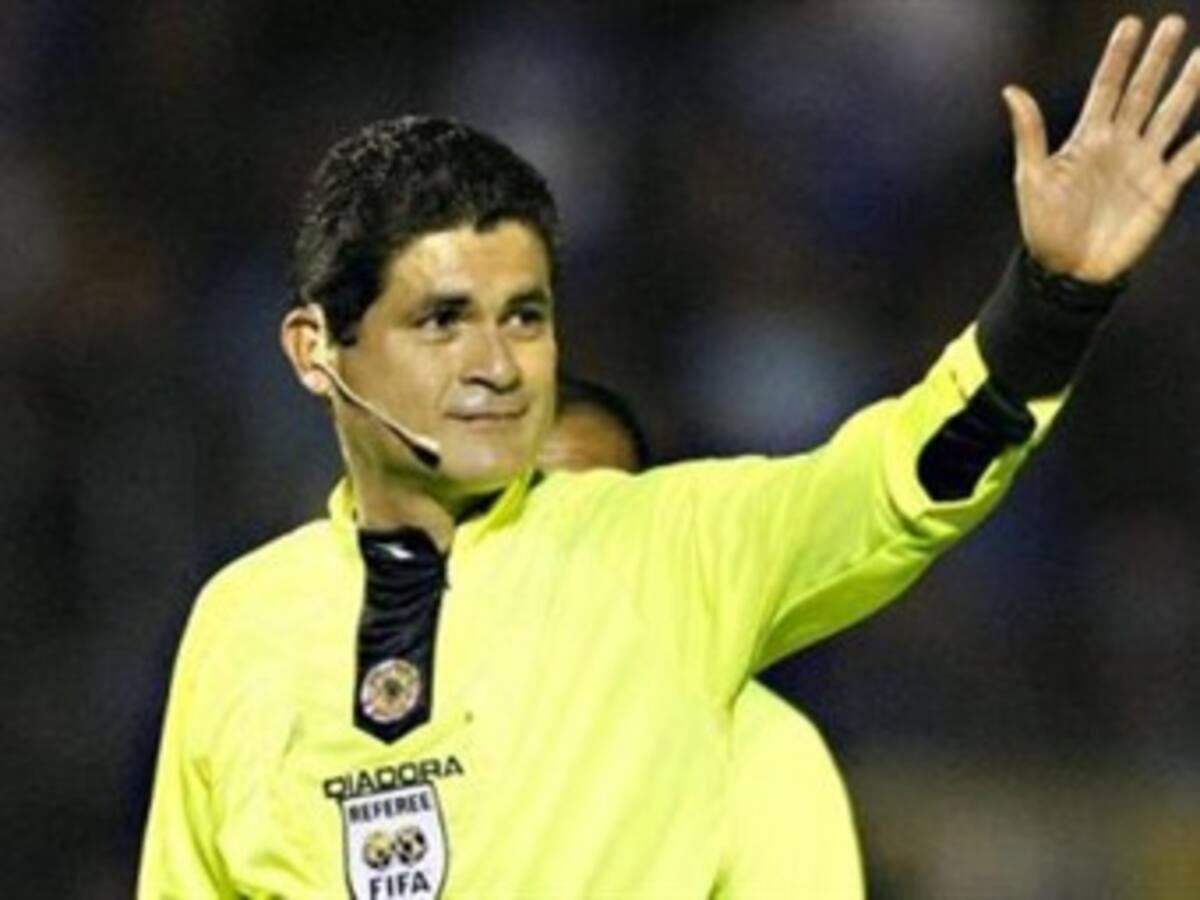 Oscar Julián Ruiz es el tercer mejor árbitro de la década según IFFHS