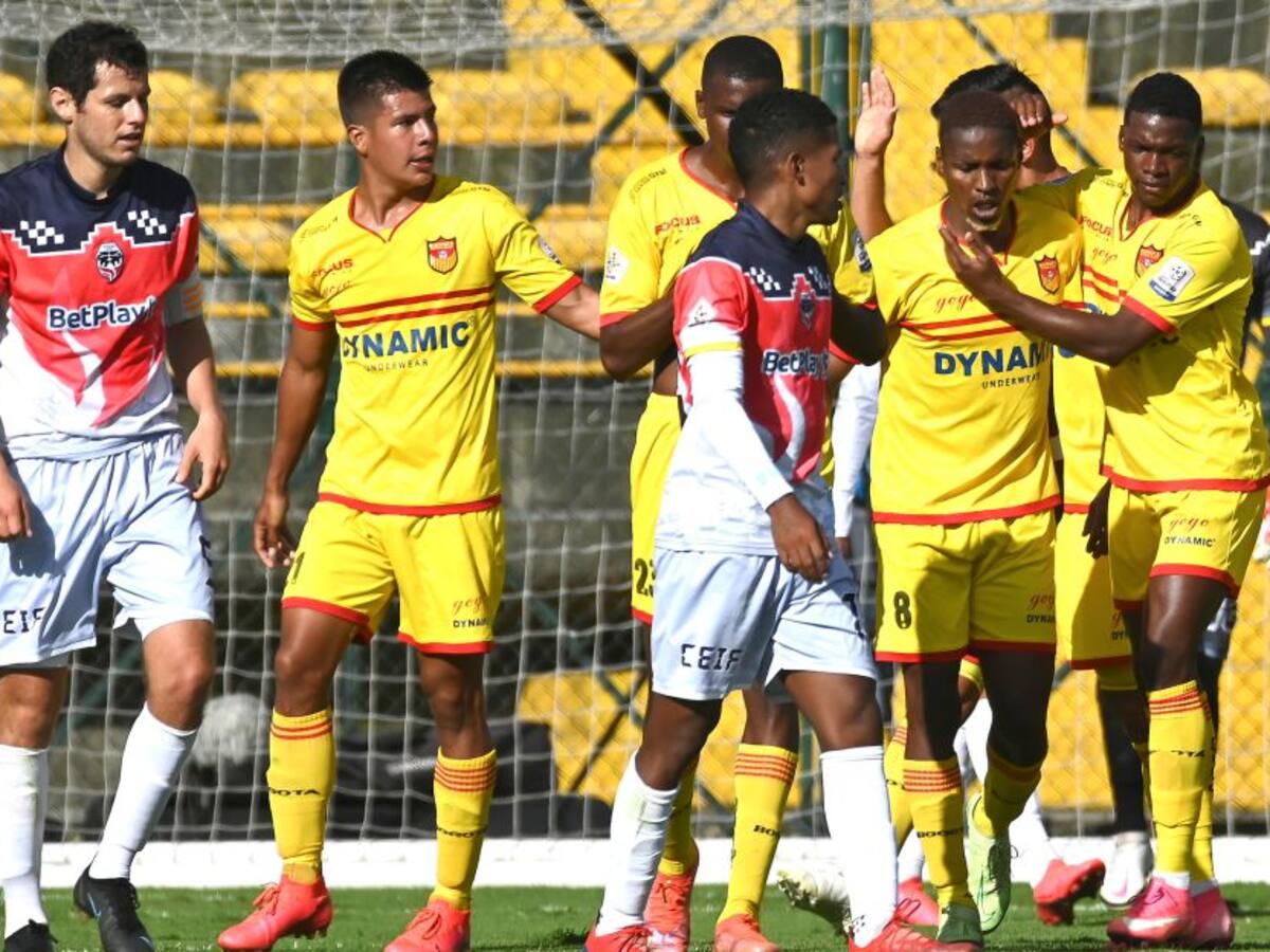 Se quemó el pan en la puerta del horno: Fortaleza no consigue el ascenso