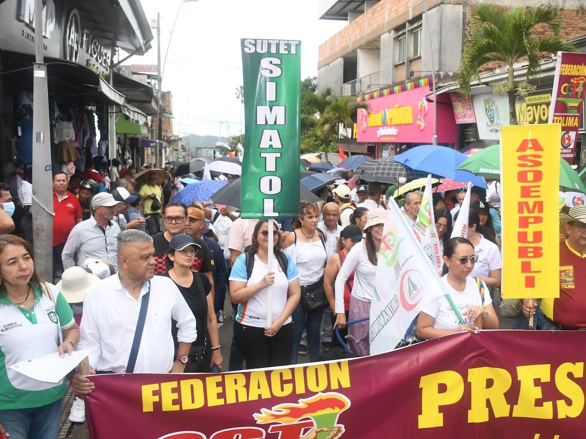 Gremio de maestros convoca paro nacional en Colombia el 15 de abril
