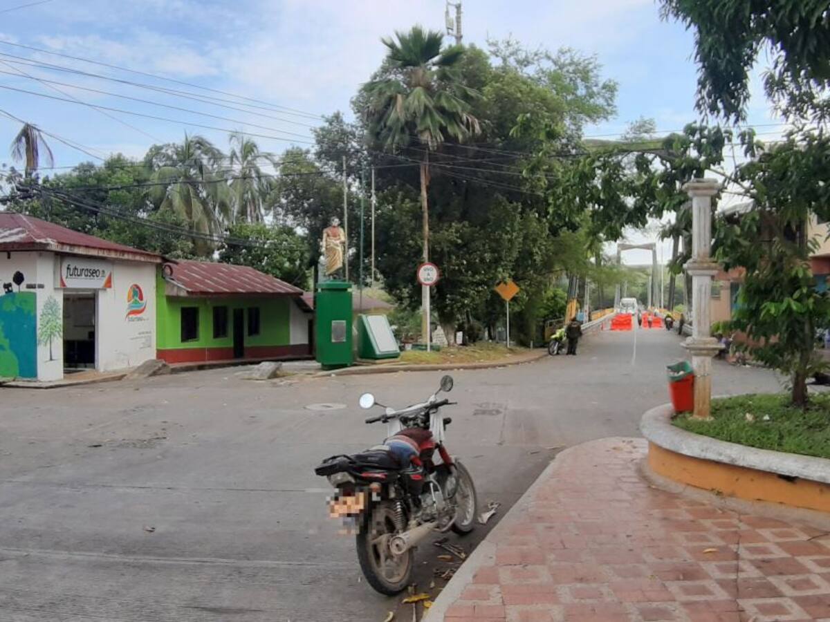 La Defensoría pide medidas urgentes para la población del Bajo luego de la masacre