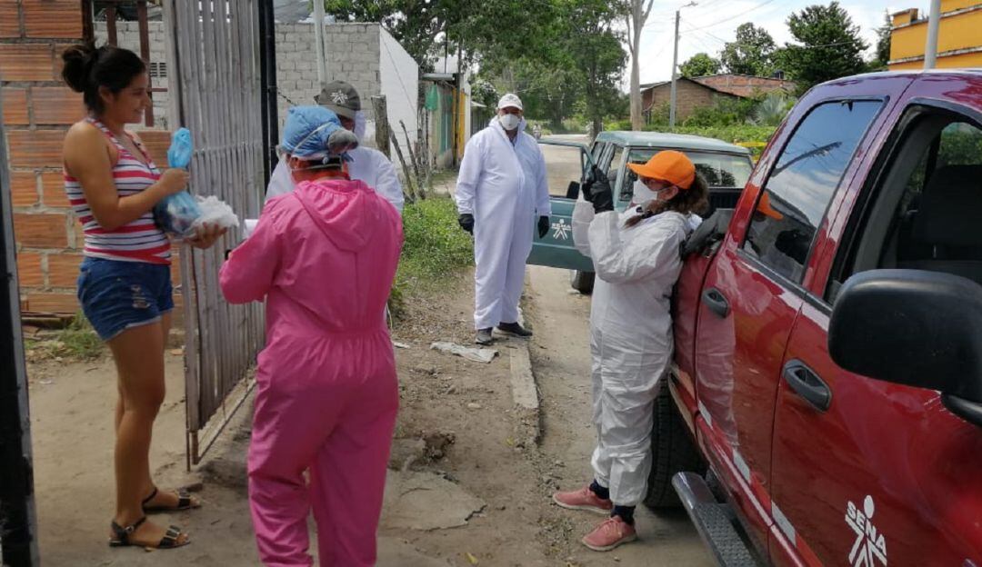 Entrega de kits nutricionales en el Tolima