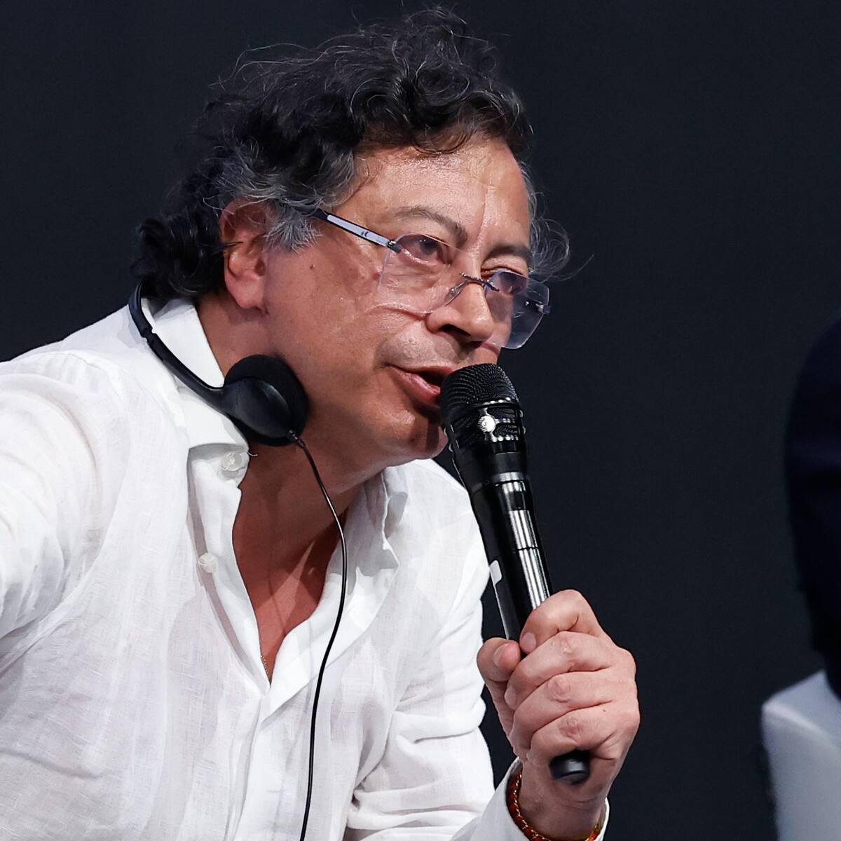 Petro revela que escribió parte de su nuevo libro durante visita a Manta, Ecuador