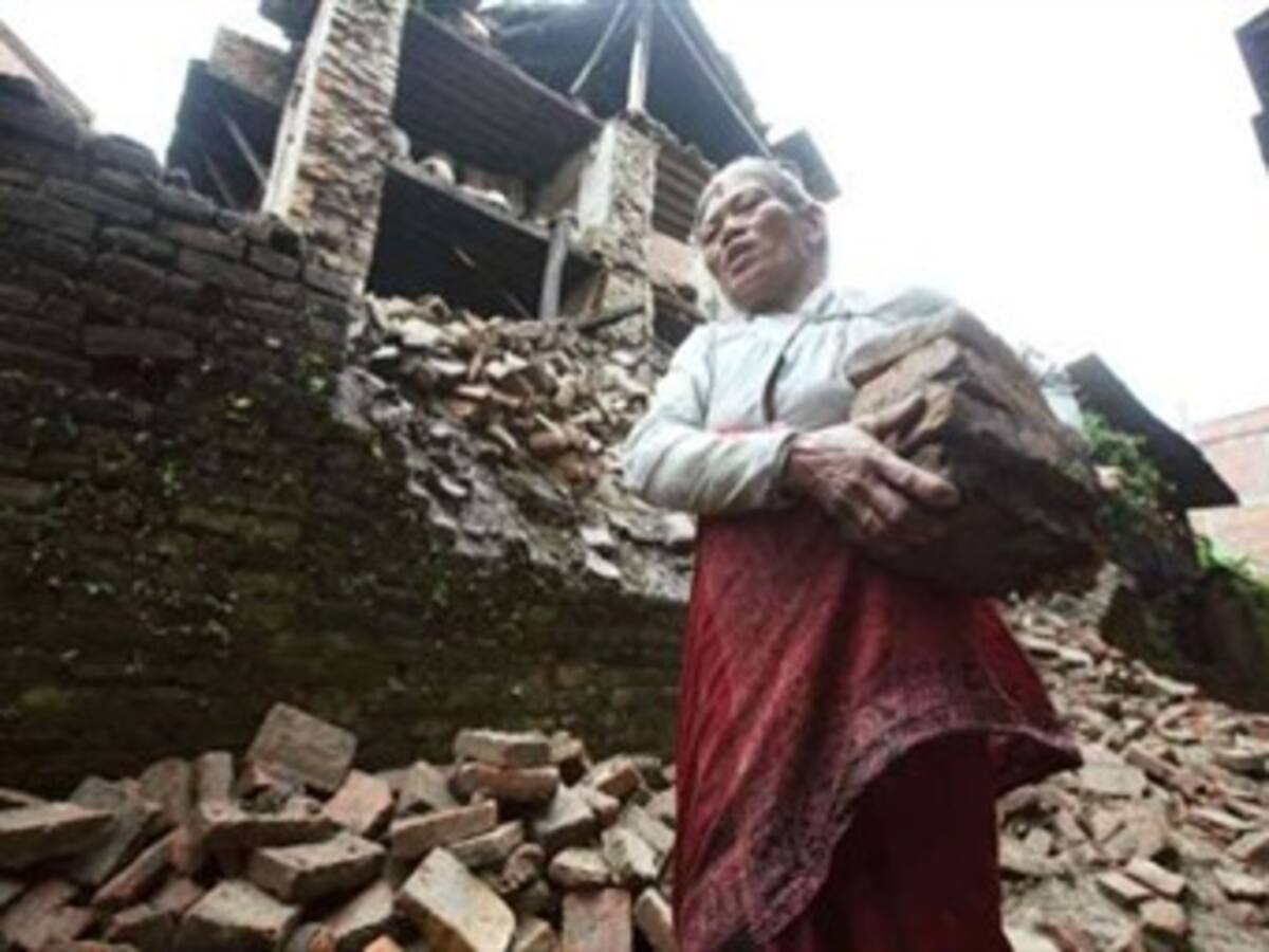 Aumenta a 86 el número de muertos por el terremoto en el Himalaya