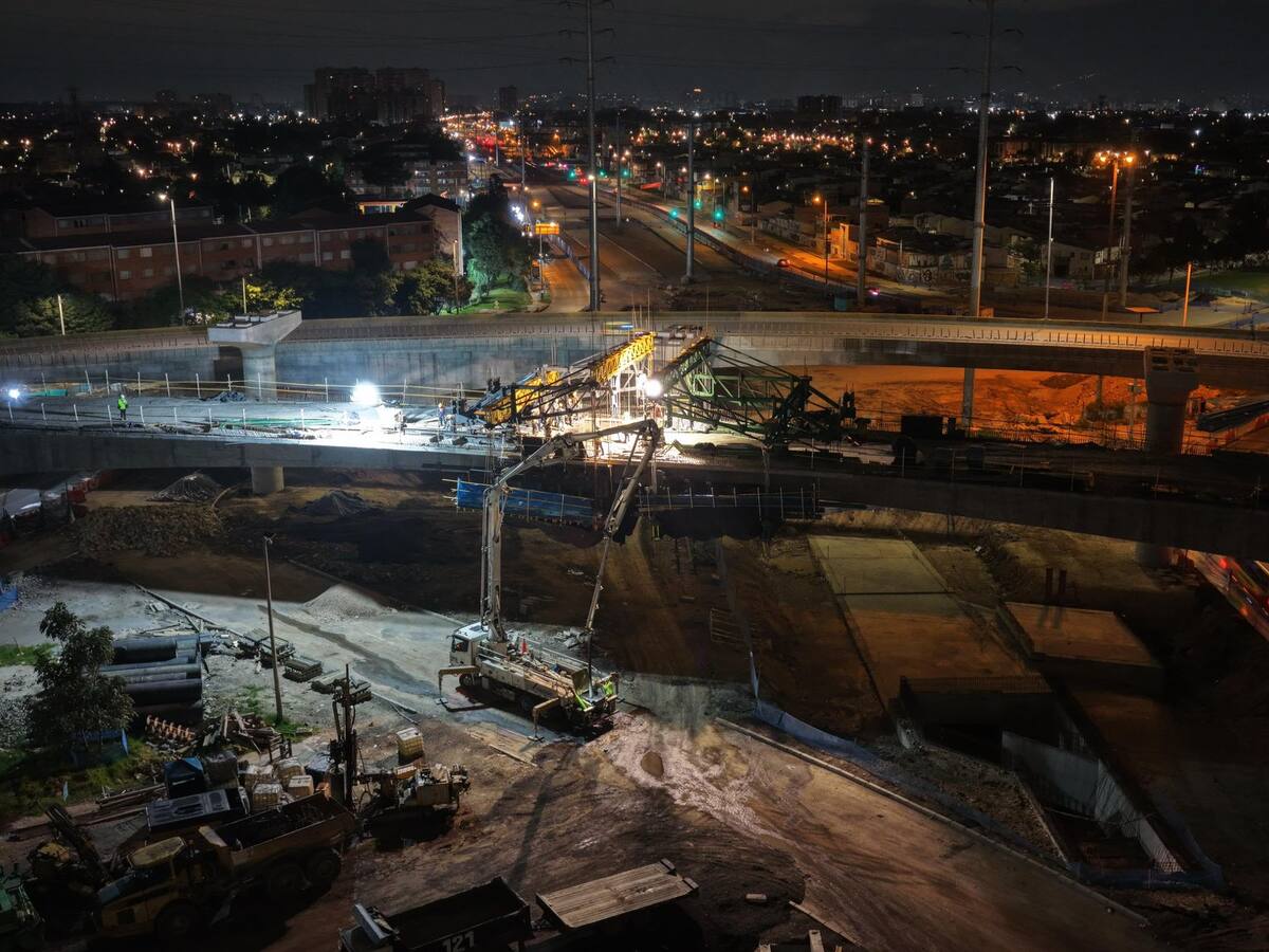 Estructura en concreto del puente vehicular de la Primera de Mayo con 68 ya está terminada