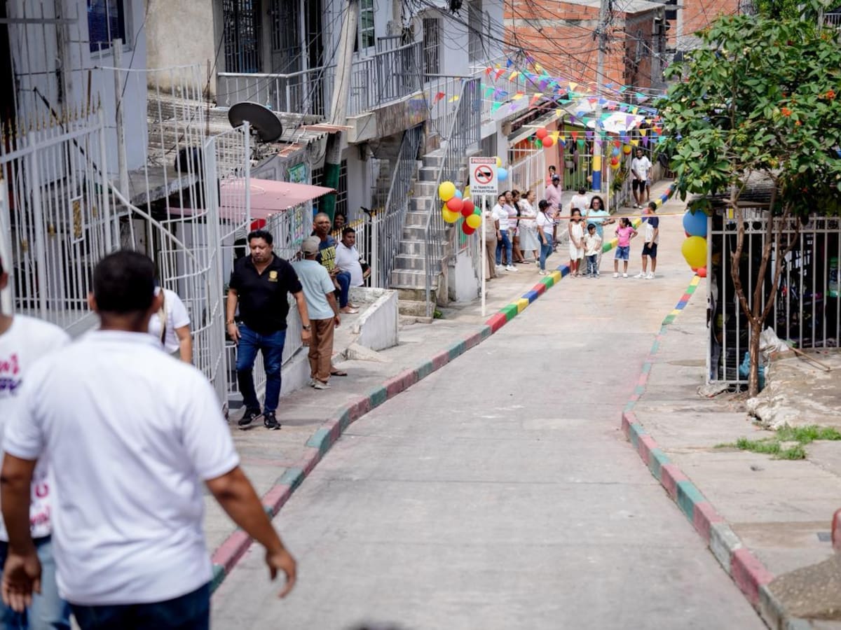 Más obras para Cartagena: Gobernador Yamil Arana entrega dos calles pavimentadas en Zaragocilla
