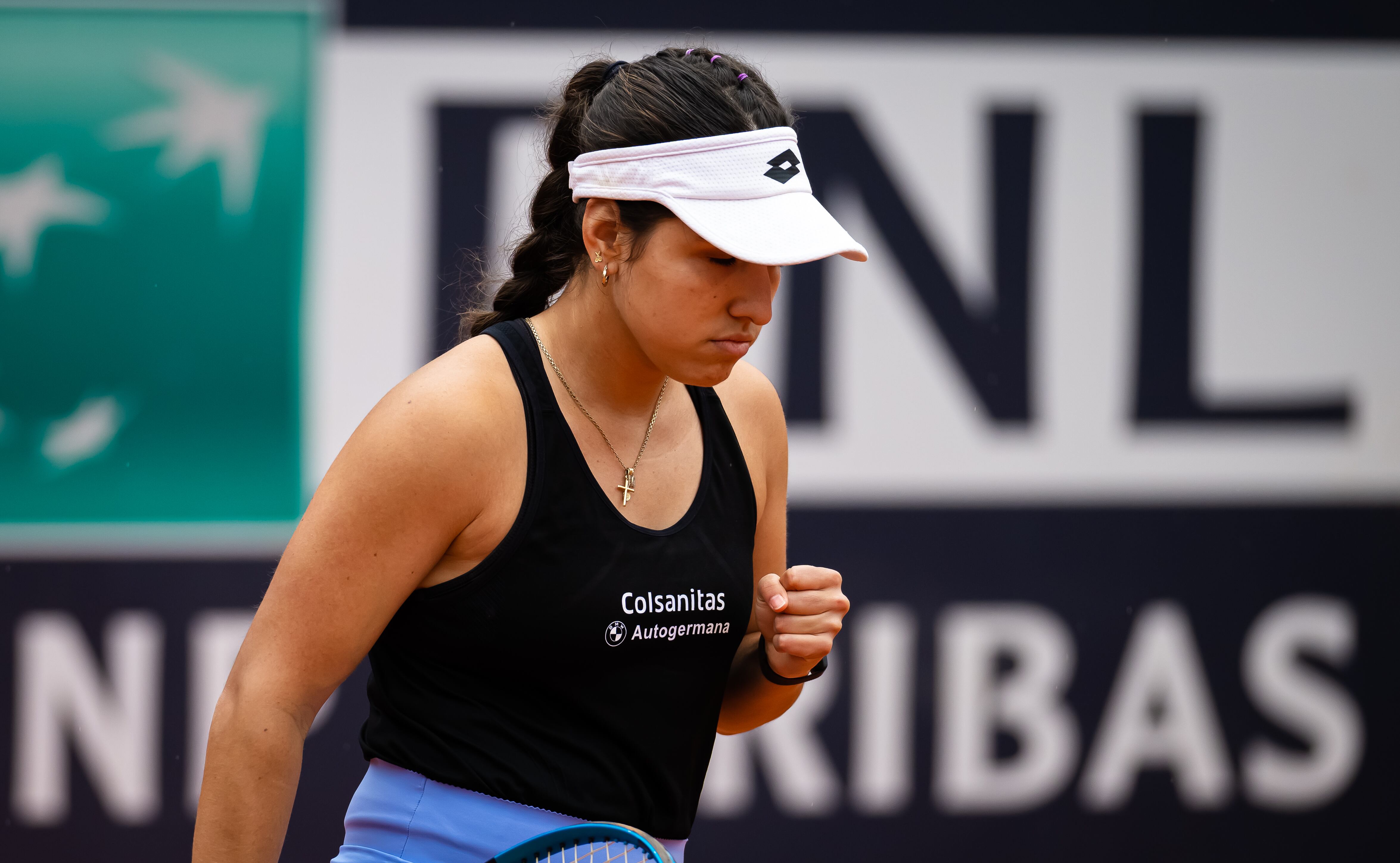 Camila Osorio celebra su triunfo ante la número 4 del mundo. (Photo by Robert Prange/Getty Images)