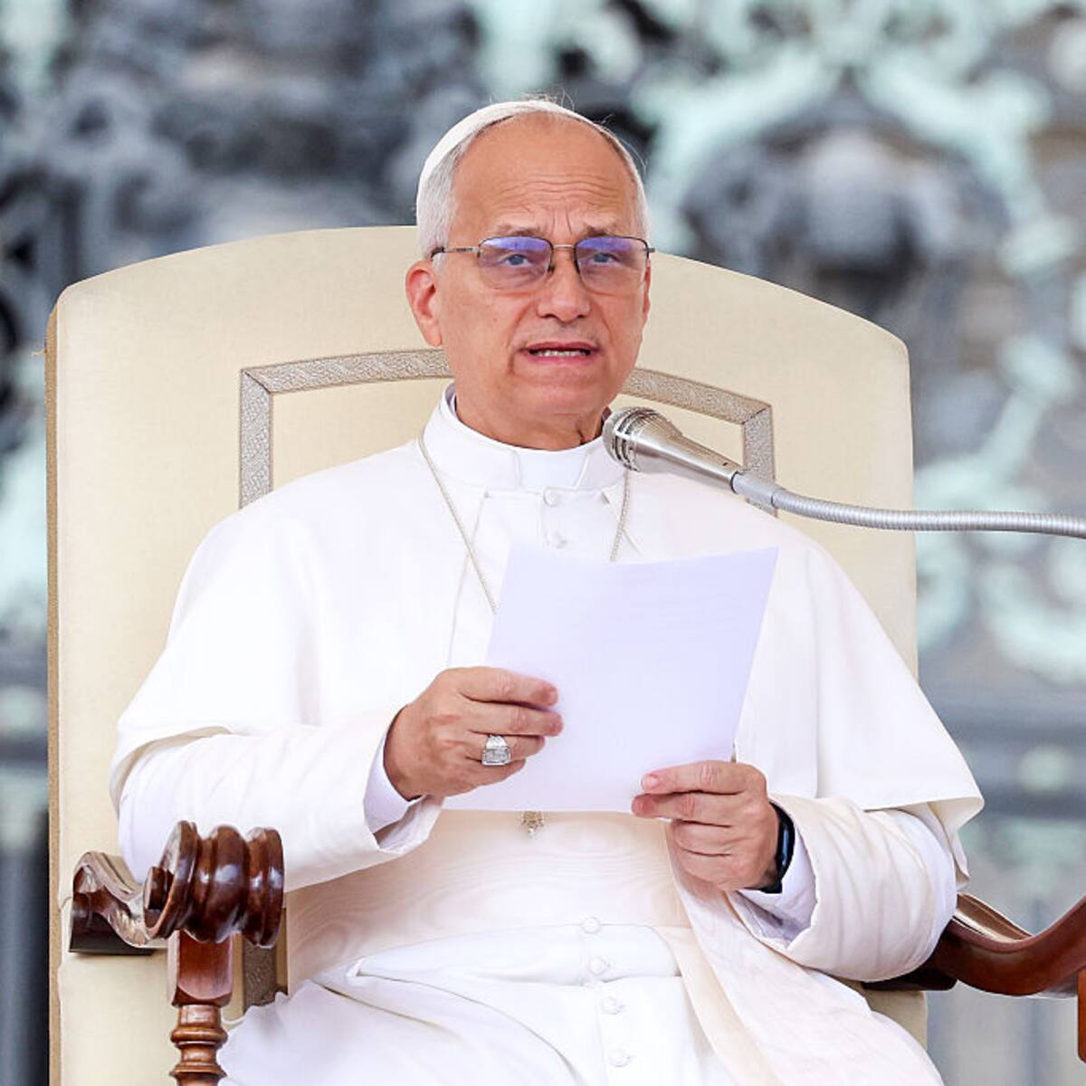 El papa urge a “detener la espiral de violencia” en Oriente Medio antes de que sea irreparable