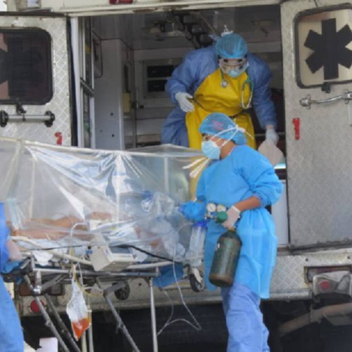 Cada vez mueren más jóvenes por COVID-19 en Armenia: secretaria de salud