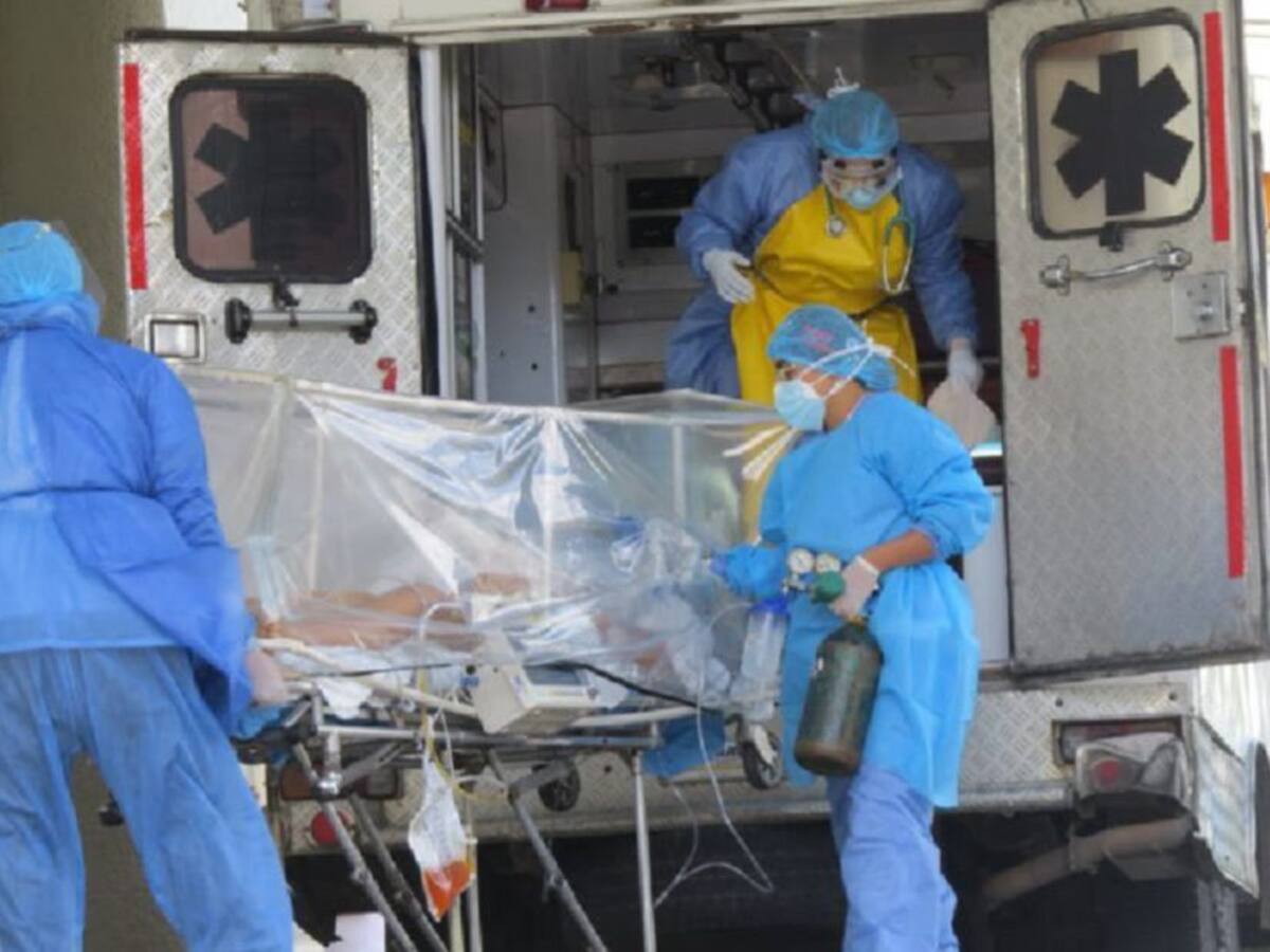 Cada vez mueren más jóvenes por COVID-19 en Armenia: secretaria de salud