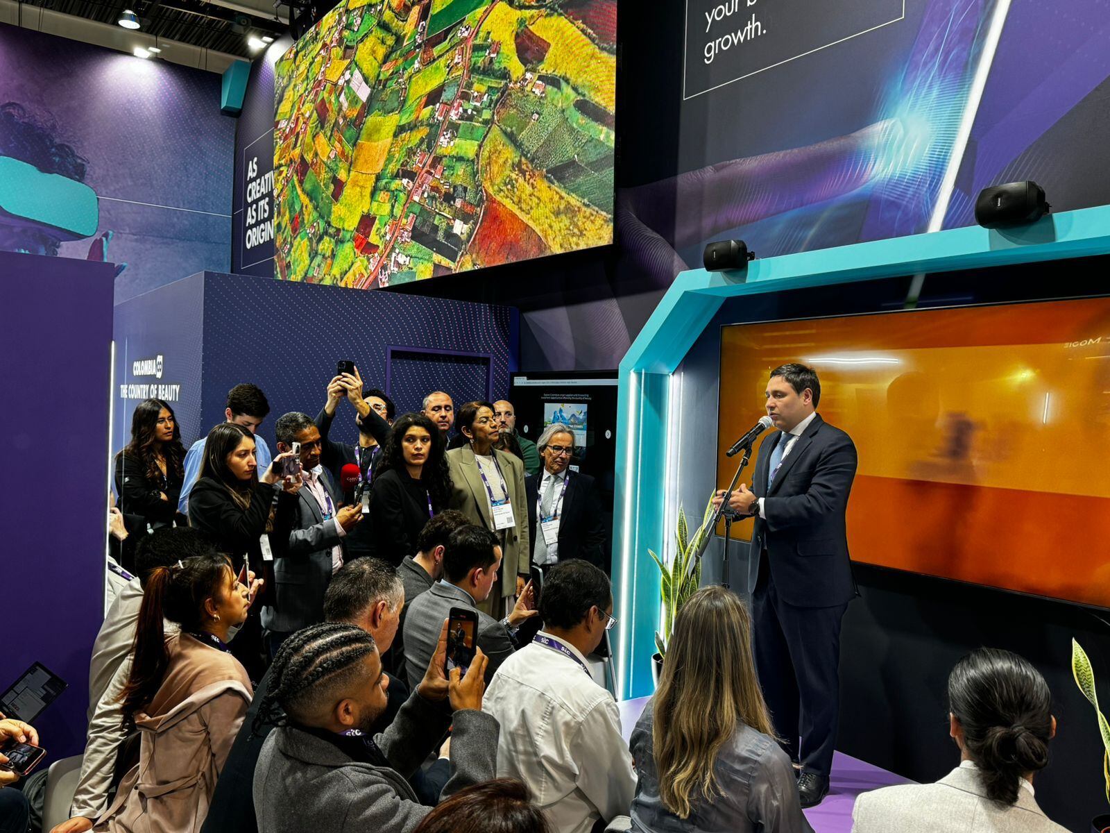 Ministerio de las TIC en el MWC. Cortesia MinTIC