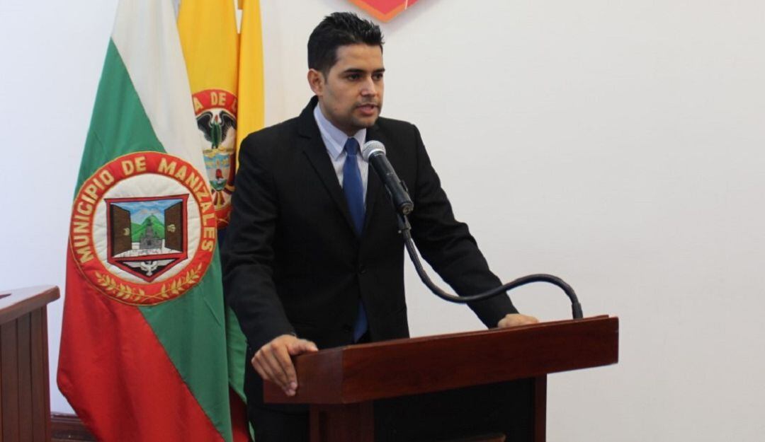 Fernando Arcila Castellanos, Personero de Manizales