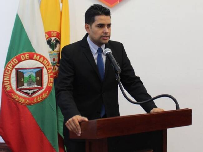 Fernando Arcila Castellanos, Personero de Manizales